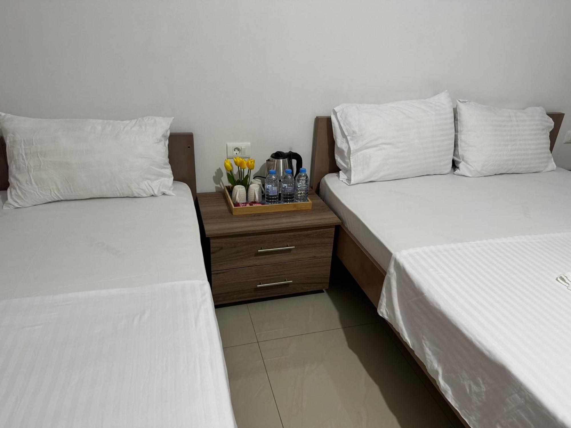 Hotel Majestic Struga Buitenkant foto
