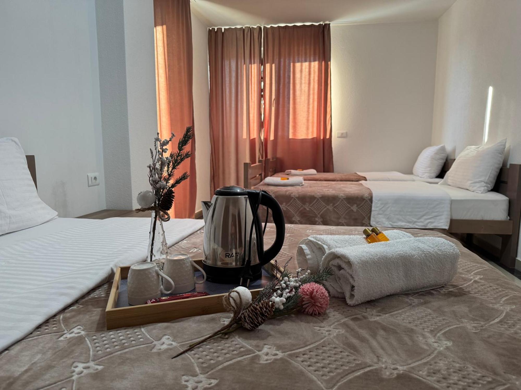 Hotel Majestic Struga Buitenkant foto