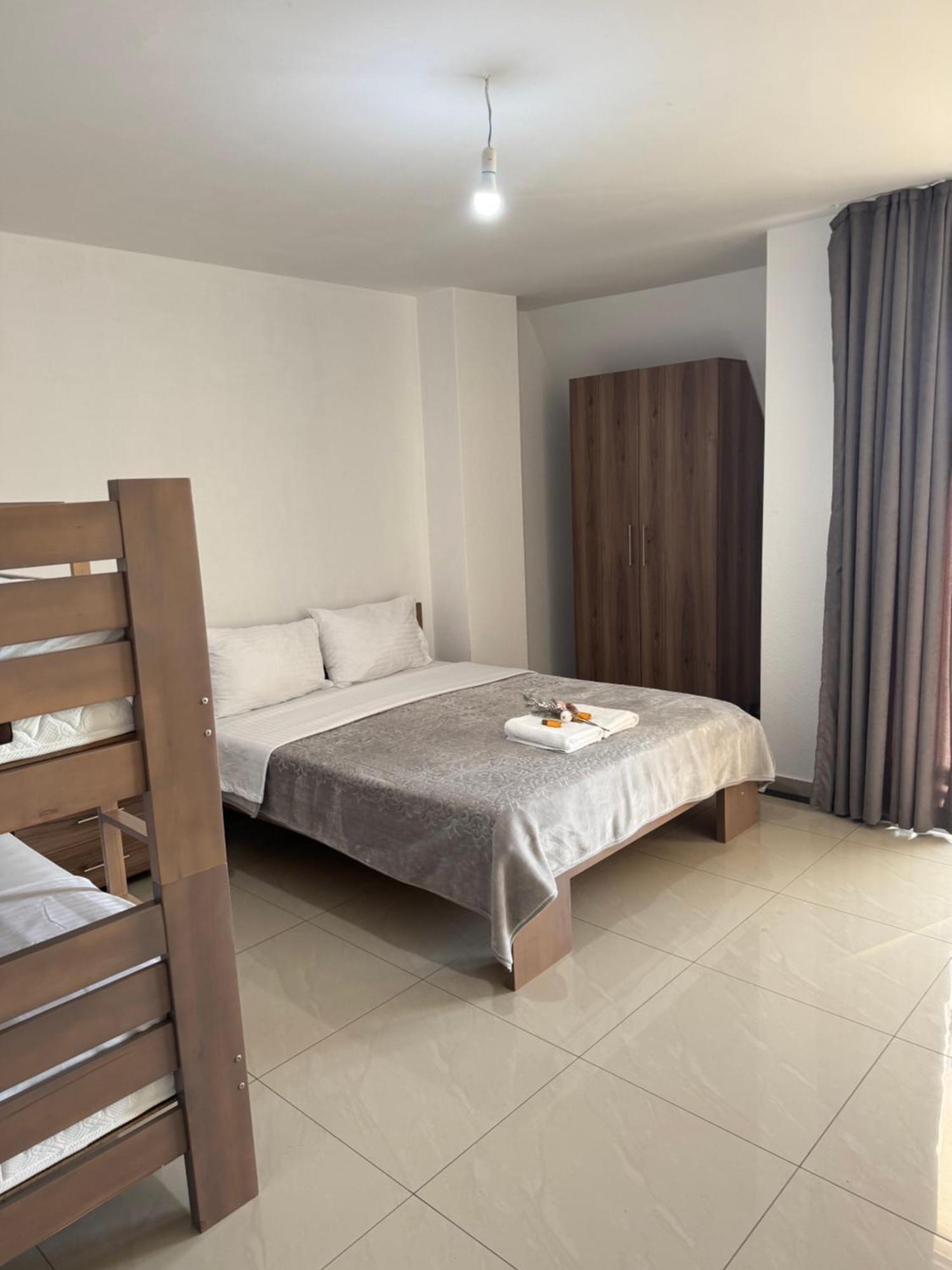Hotel Majestic Struga Buitenkant foto