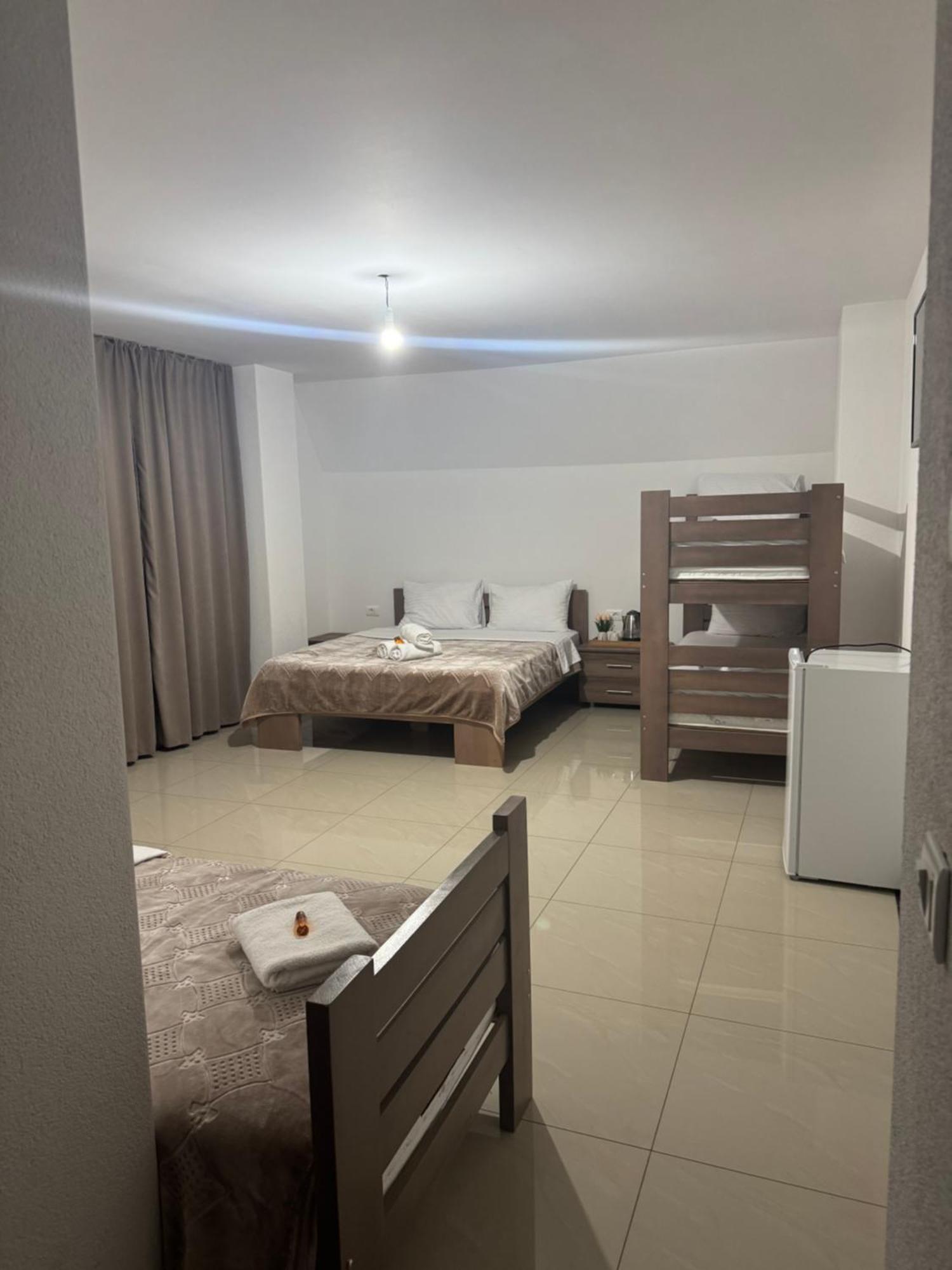 Hotel Majestic Struga Buitenkant foto