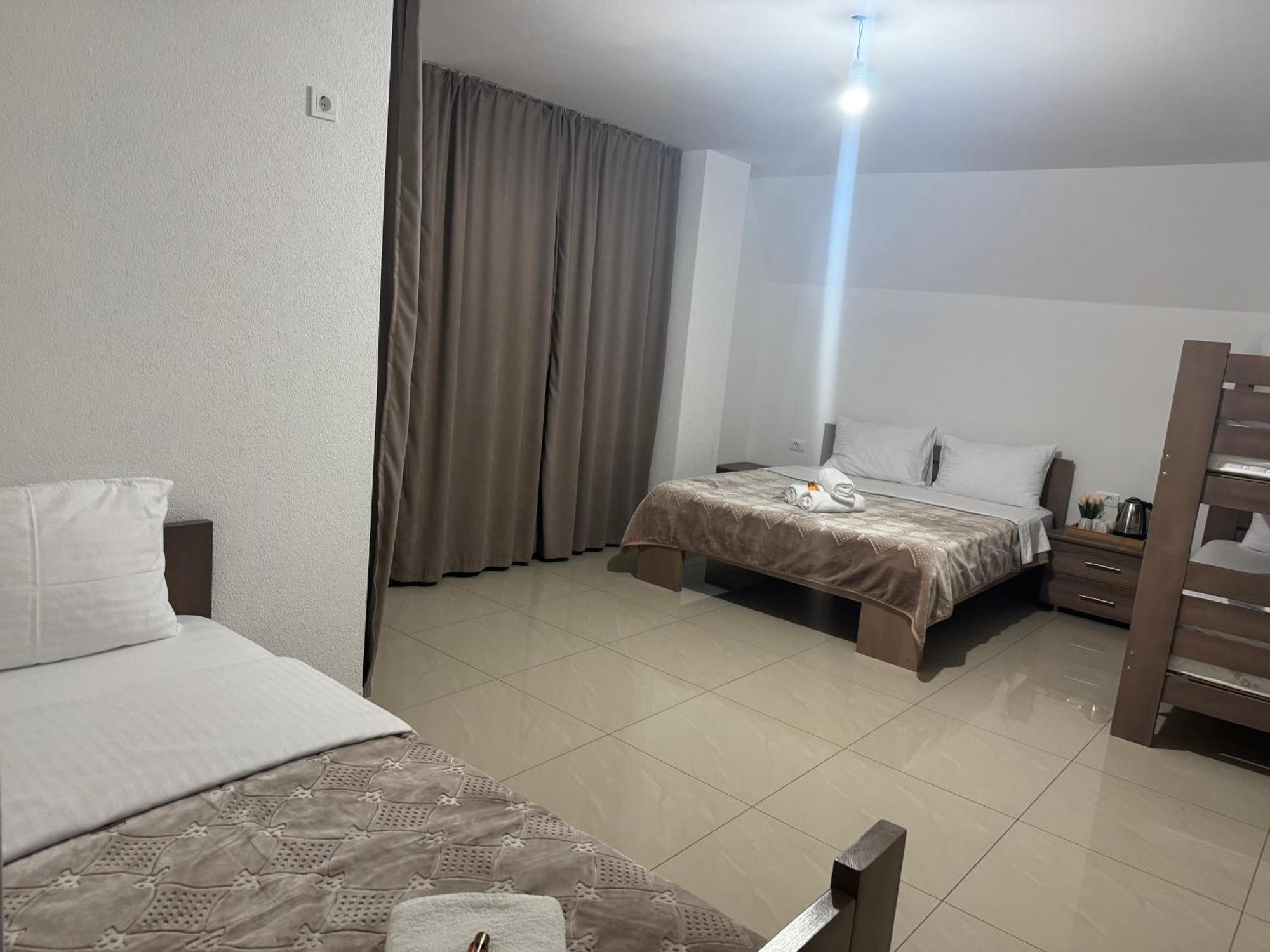 Hotel Majestic Struga Buitenkant foto