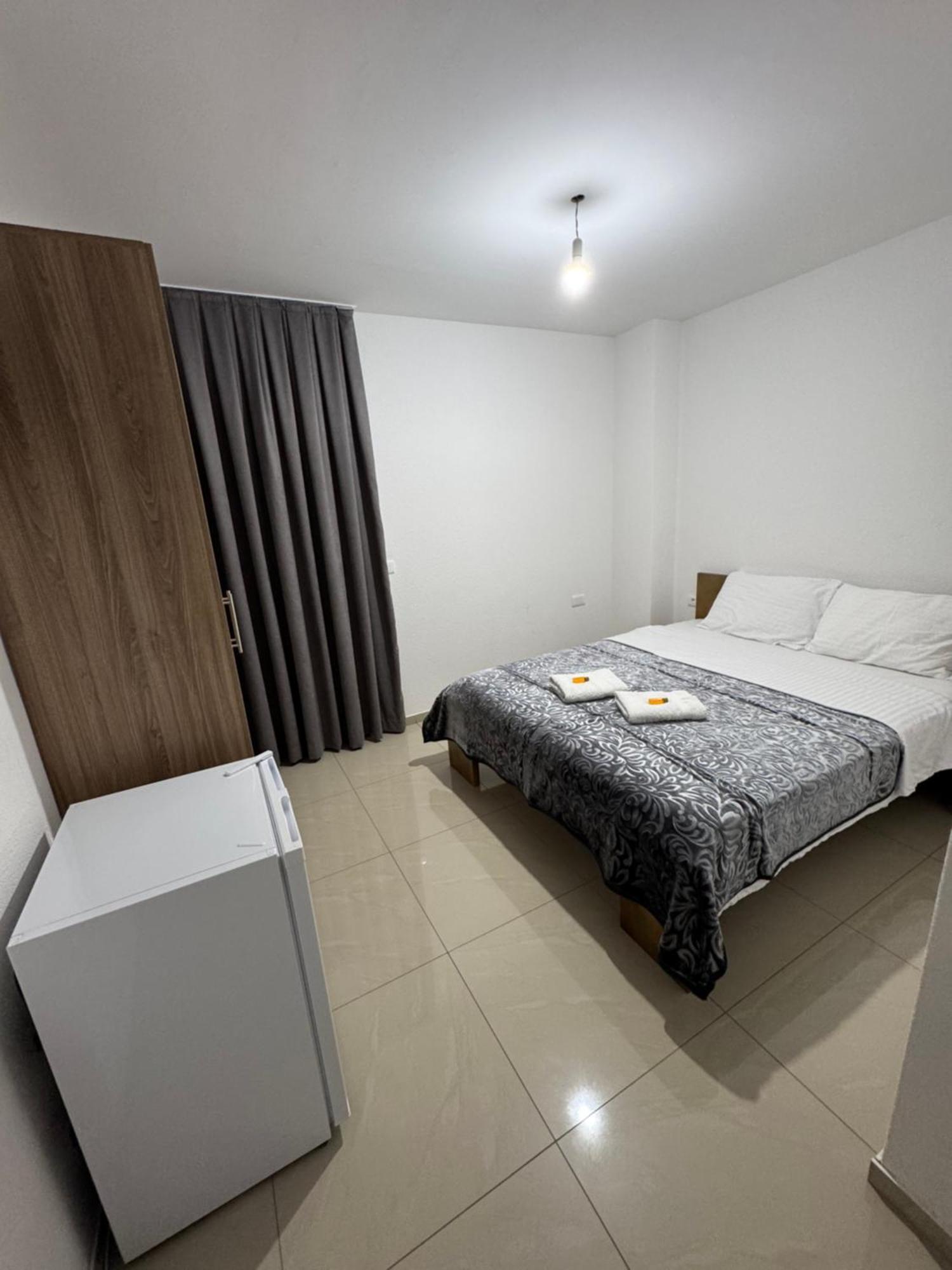 Hotel Majestic Struga Buitenkant foto