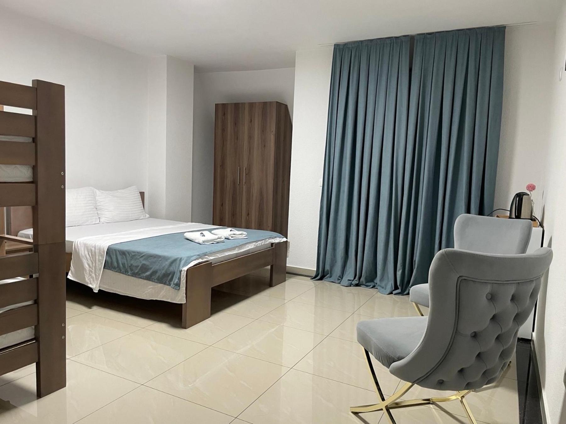 Hotel Majestic Struga Buitenkant foto